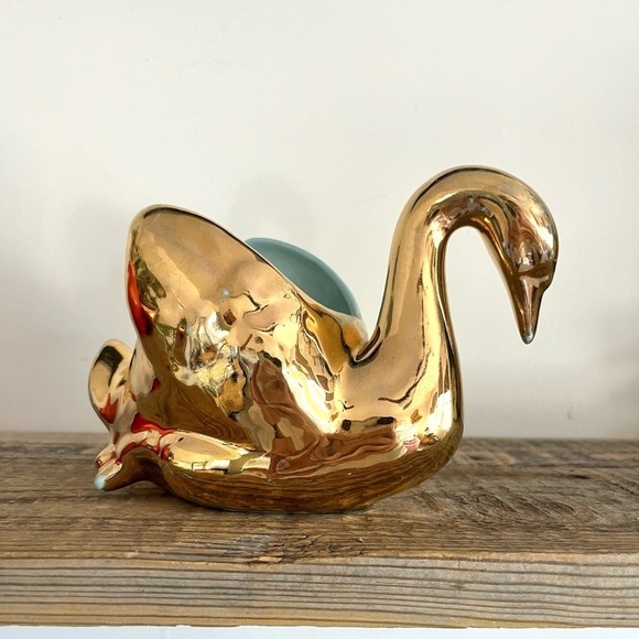 Gold swan pottery planter - Picture 1 of 8